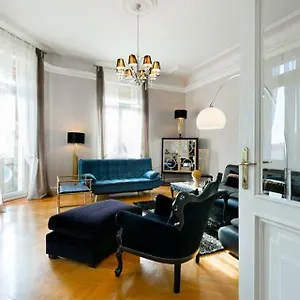 https://ad-designer-homes-luxury.inbudapesthotels.com